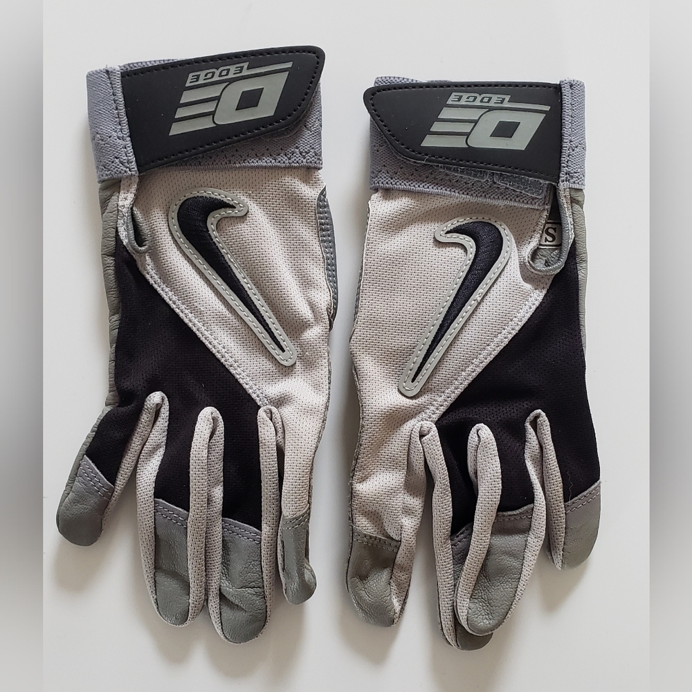 Nike Batting Gloves Gray and Black with Goatskin Leather Size Small